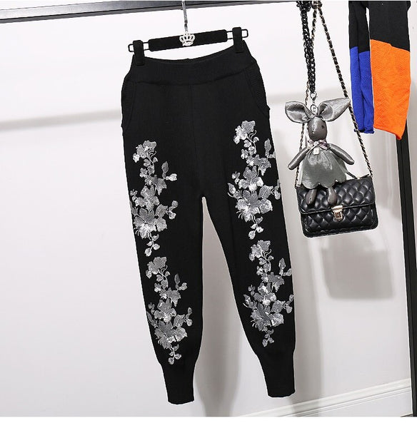 Two Piece Loungwear Set With Flower Sequin Design